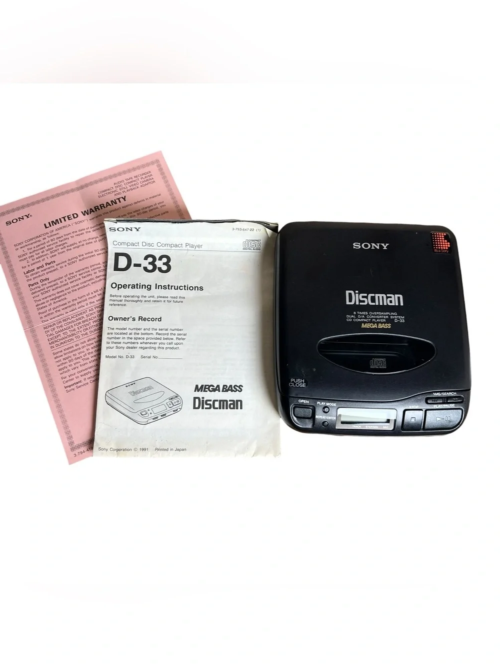 Sony DISCMAN D-33 Portable CD Player Mega Bass Compact Disc Japan Walkman VTG 91